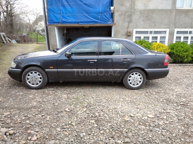 Mercedes C 220 1995, 194,184 km - 2.2 l - Masallı