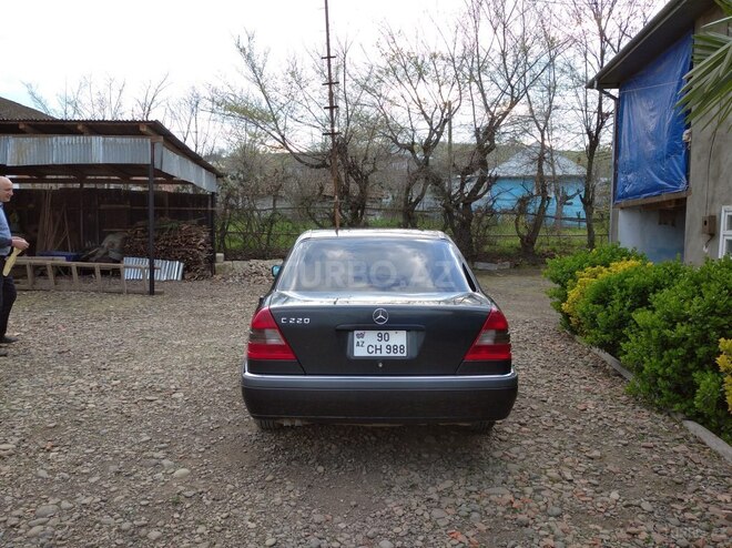 Mercedes C 220 1995, 194,184 km - 2.2 l - Masallı