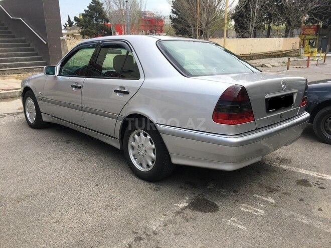 Mercedes C 220 1998, 250,000 km - 2.2 л - Bakı
