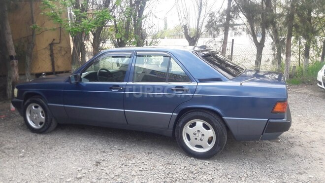 Mercedes 190 1991, 464,000 km - 1.8 л - Saatlı