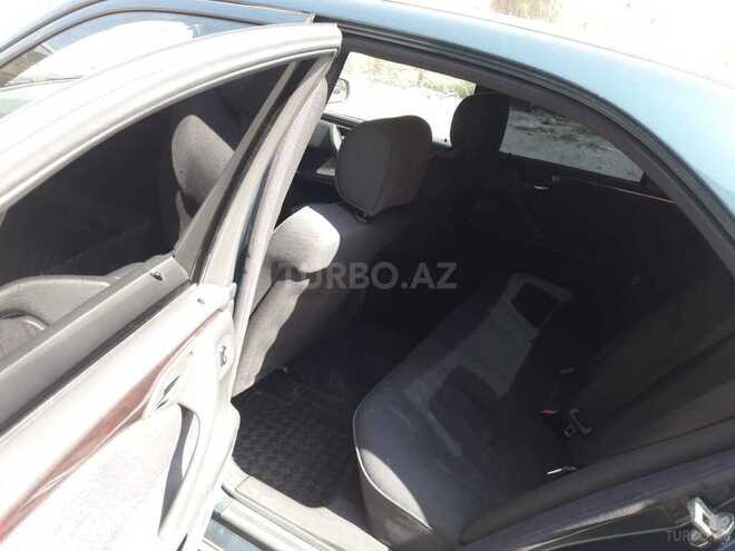 Mercedes E 220 2001, 398,000 km - 2.2 l - Bakı
