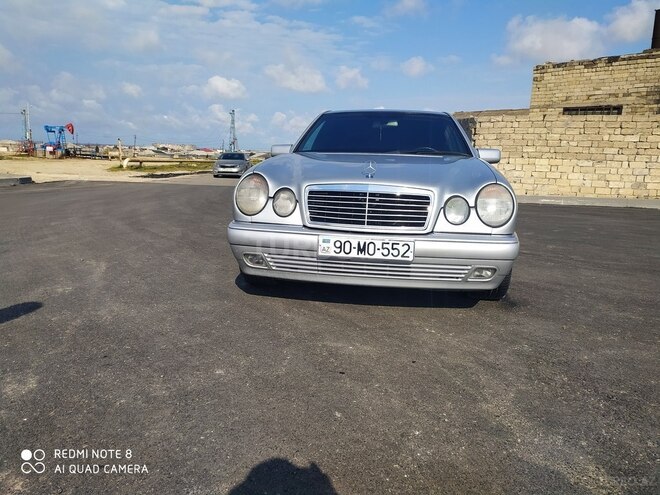 Mercedes E 240 1998, 296,321 km - 2.4 l - Bakı