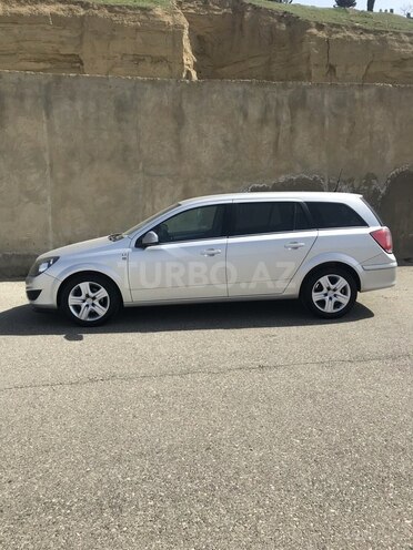 Opel Astra 2010, 167,300 km - 1.3 l - Bakı
