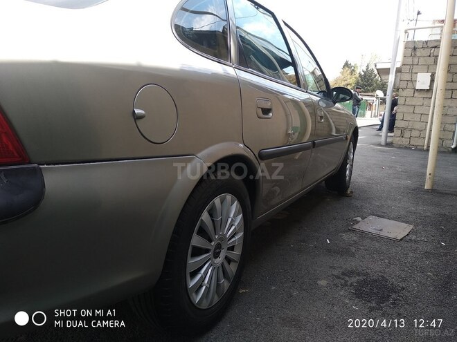Opel Vectra 1997, 250,000 km - 1.8 l - Bakı