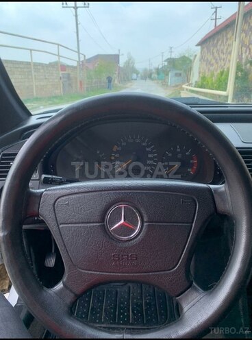 Mercedes C 220 1999, 380,000 km - 2.2 l - Bakı