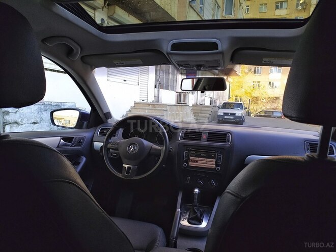 Volkswagen Jetta 2012, 35,800 km - 2.0 l - Bakı