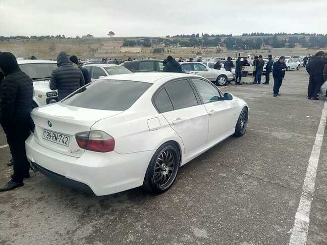 BMW 323 2007, 195,000 km - 2.5 l - Bakı