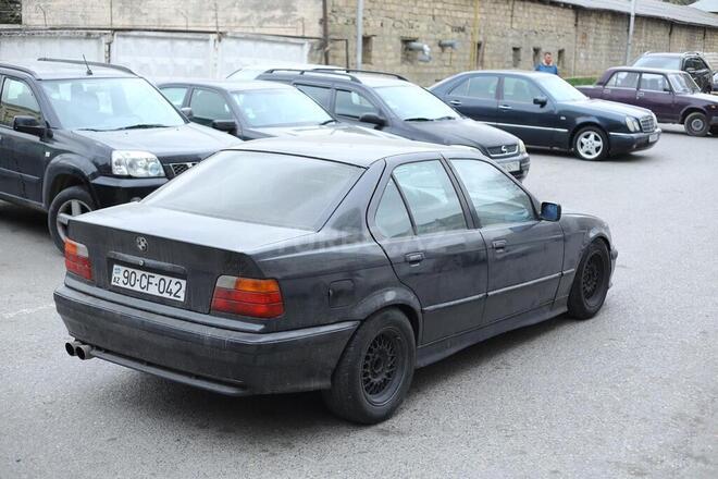 BMW 318 1994, 407,000 km - 1.8 l - Bakı