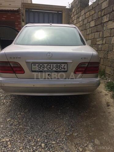 Mercedes E 270 2001, 363,474 km - 2.7 л - Bakı