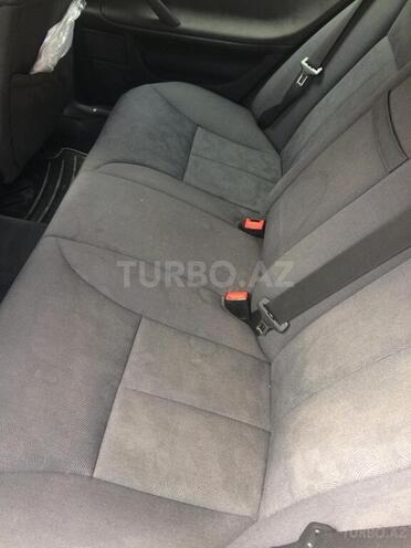 Mercedes E 270 2001, 363,474 km - 2.7 л - Bakı