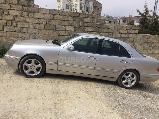 Mercedes E 270 2001, 363,474 km - 2.7 л - Bakı