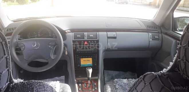 Mercedes E 220 2000, 190,500 km - 2.2 l - Bərdə