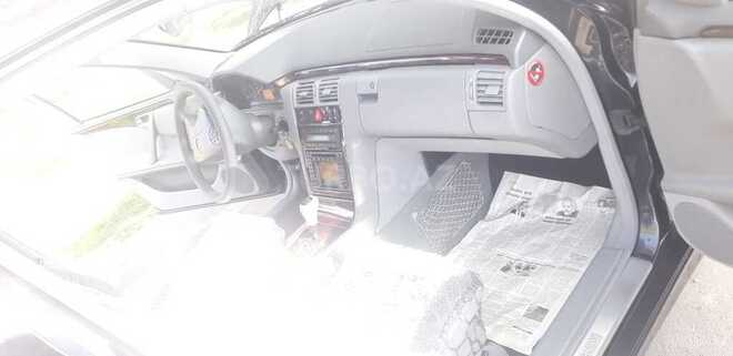 Mercedes E 220 2000, 190,500 km - 2.2 l - Bərdə