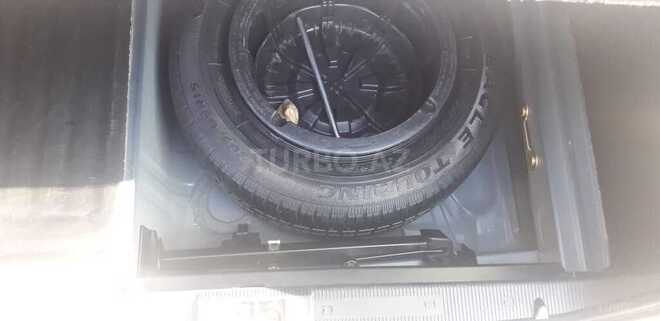 Mercedes E 220 2000, 190,500 km - 2.2 l - Bərdə