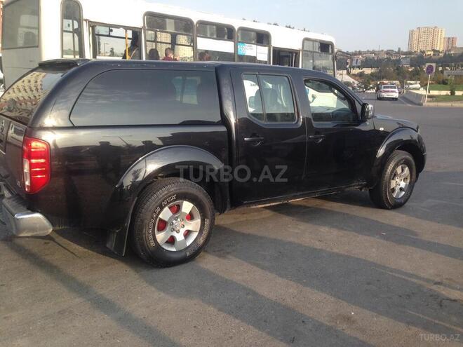 Nissan Navara 2010, 320,000 km - 2.5 l - Bakı