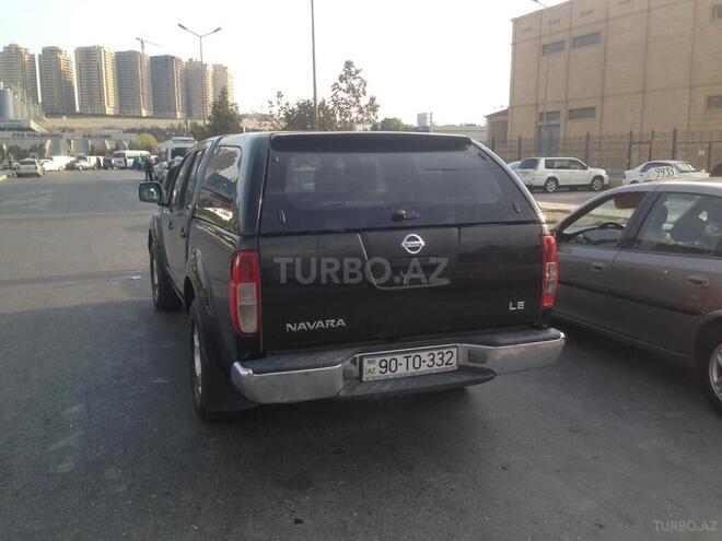 Nissan Navara 2010, 320,000 km - 2.5 l - Bakı