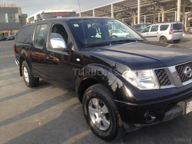 Nissan Navara 2010, 320,000 km - 2.5 l - Bakı