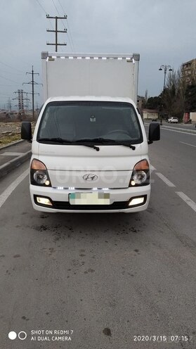 Hyundai H 100 2013, 162,000 km - 2.6 l - Bakı