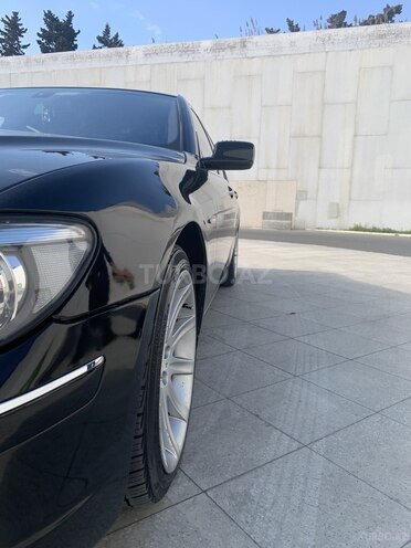 BMW 745 2003, 333,000 km - 4.4 l - Bakı