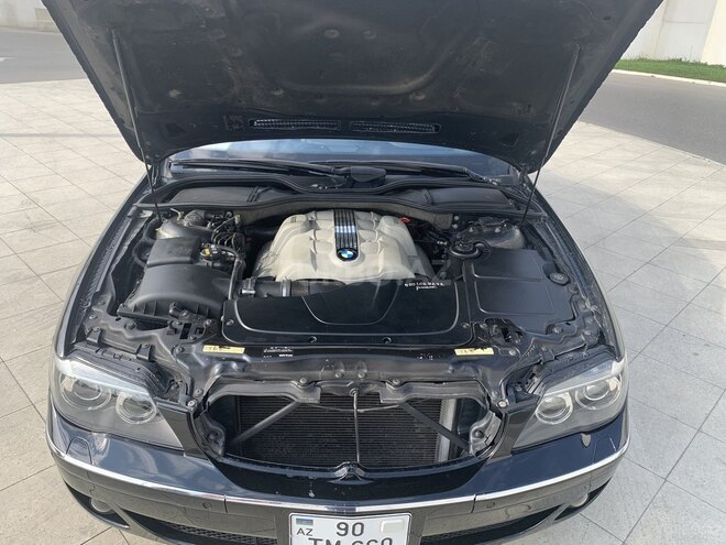 BMW 745 2003, 333,000 km - 4.4 l - Bakı
