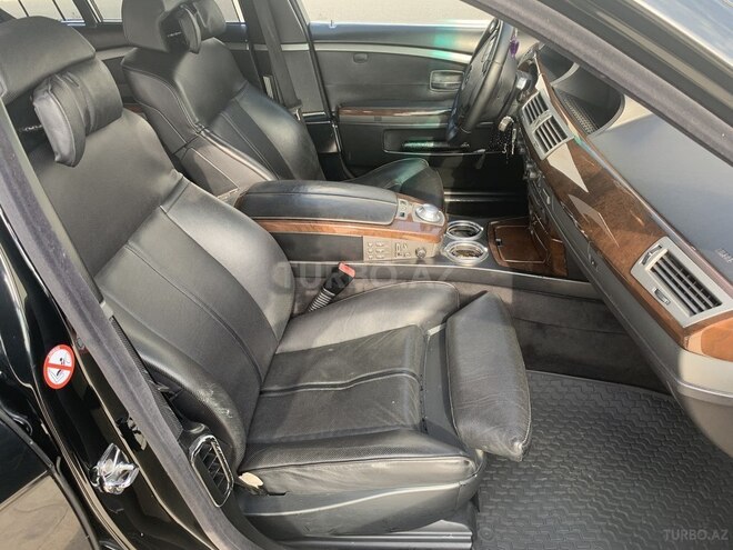 BMW 745 2003, 333,000 km - 4.4 l - Bakı