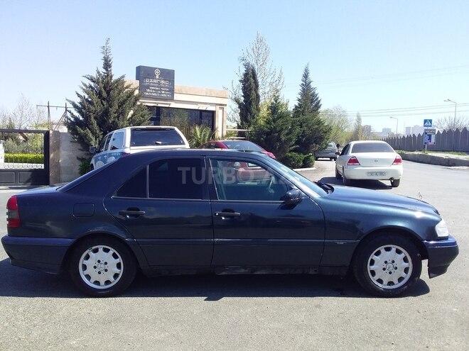 Mercedes C 180 1995, 258,000 km - 1.8 l - Bakı