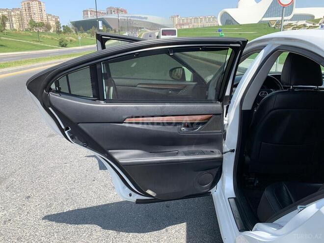 Lexus ES 250 2015, 82,000 km - 2.5 л - Bakı