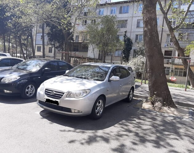 Hyundai Elantra 2006, 98,000 km - 1.6 l - Bakı