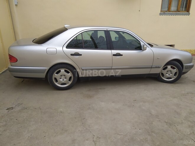 Mercedes E 200 1998, 238,231 km - 2.0 л - Gəncə
