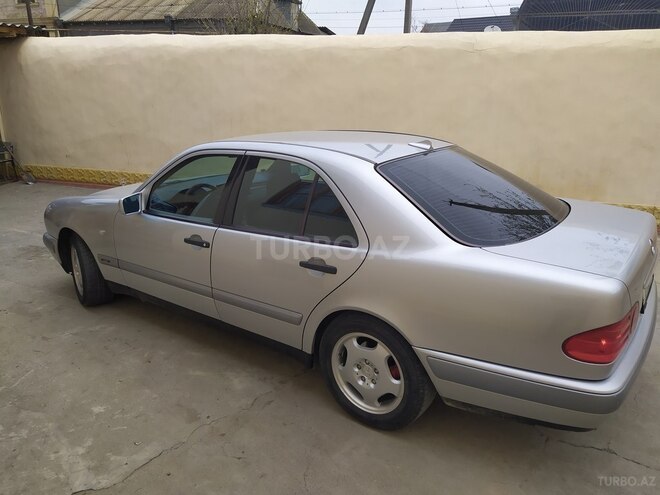 Mercedes E 200 1998, 238,231 km - 2.0 л - Gəncə