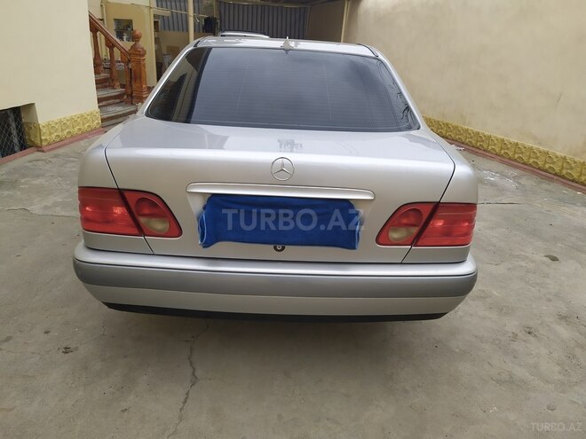 Mercedes E 200 1998, 238,231 km - 2.0 л - Gəncə