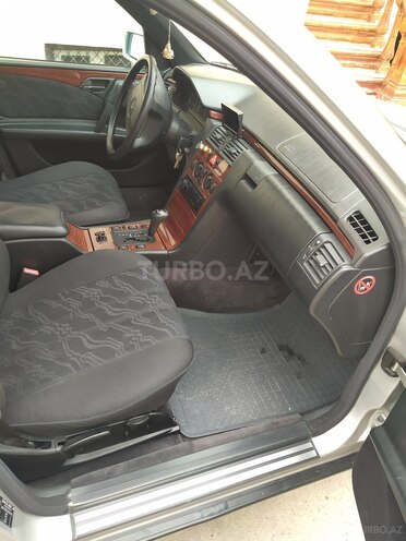 Mercedes E 200 1998, 238,231 km - 2.0 л - Gəncə