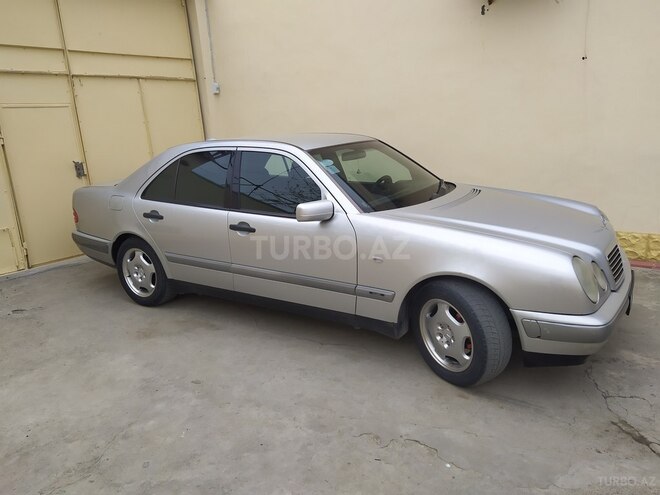 Mercedes E 200 1998, 238,231 km - 2.0 л - Gəncə