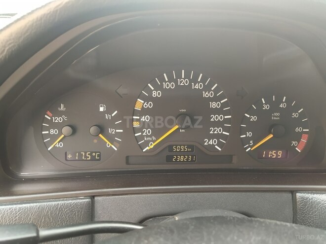 Mercedes E 200 1998, 238,231 km - 2.0 л - Gəncə