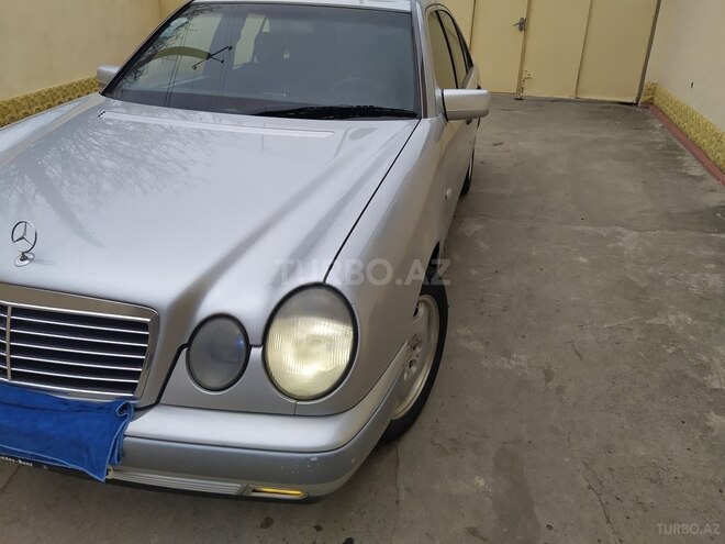 Mercedes E 200 1998, 238,231 km - 2.0 л - Gəncə