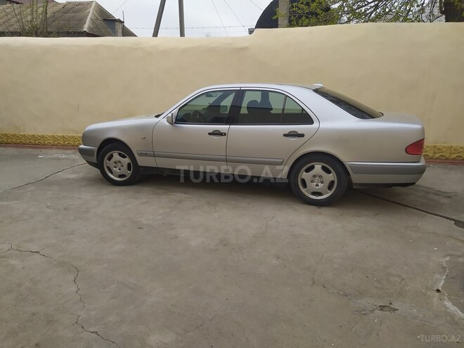 Mercedes E 200 1998, 238,231 km - 2.0 л - Gəncə