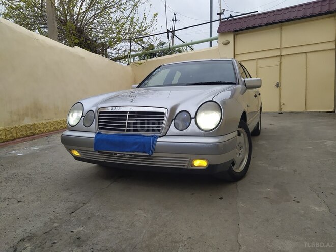 Mercedes E 200 1998, 238,231 km - 2.0 л - Gəncə