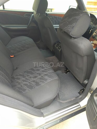Mercedes E 200 1998, 238,231 km - 2.0 л - Gəncə