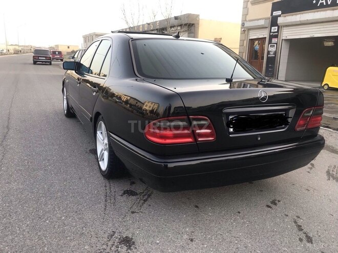 Mercedes E 240 1998, 350,000 km - 2.4 l - Sumqayıt