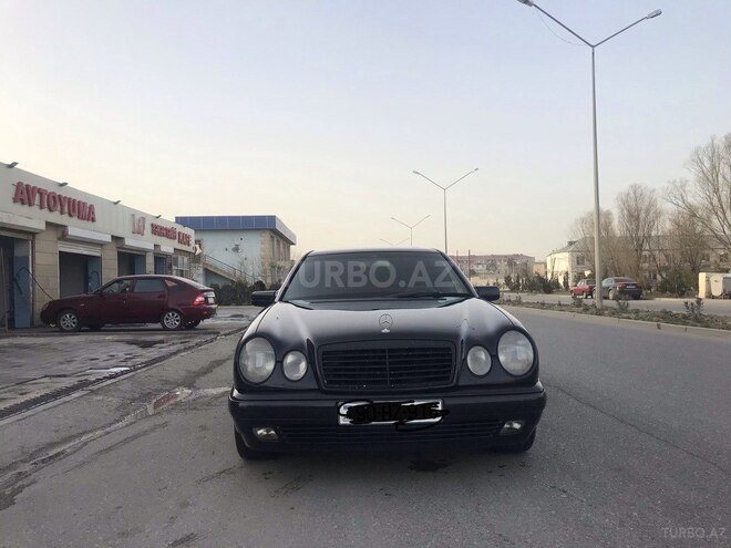 Mercedes E 240 1998, 350,000 km - 2.4 l - Sumqayıt