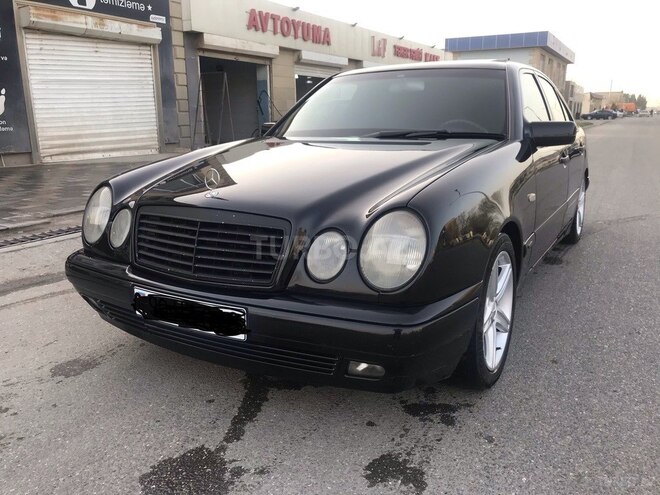 Mercedes E 240 1998, 350,000 km - 2.4 l - Sumqayıt