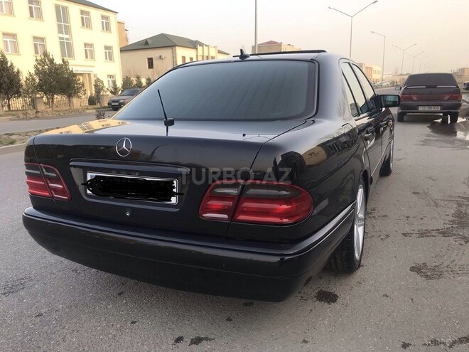 Mercedes E 240 1998, 350,000 km - 2.4 l - Sumqayıt