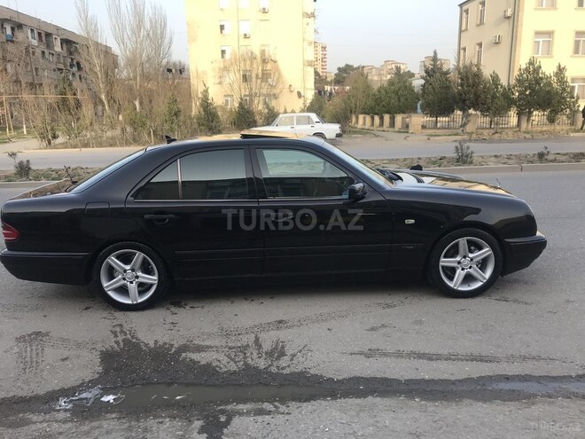 Mercedes E 240 1998, 350,000 km - 2.4 l - Sumqayıt