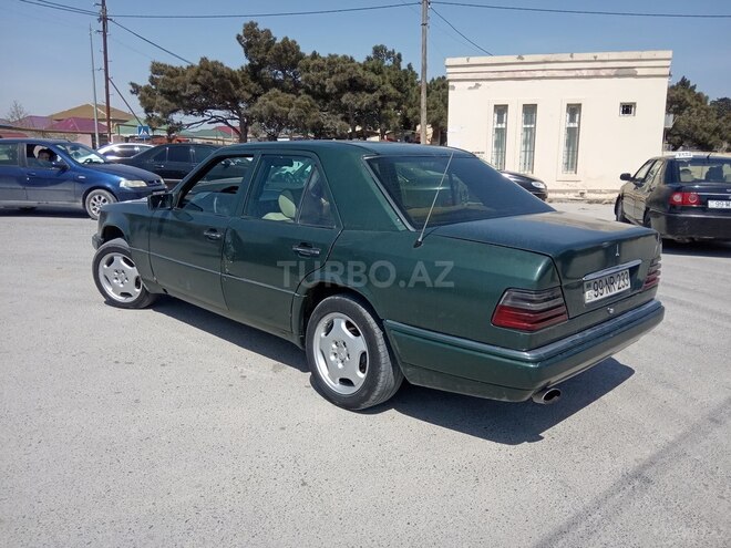 Mercedes E 200 1993, 380,000 km - 2.0 l - Bakı