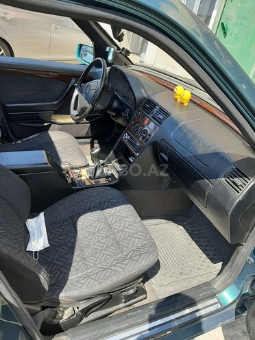 Mercedes C 220 1994, 295,000 km - 2.2 л - Bakı