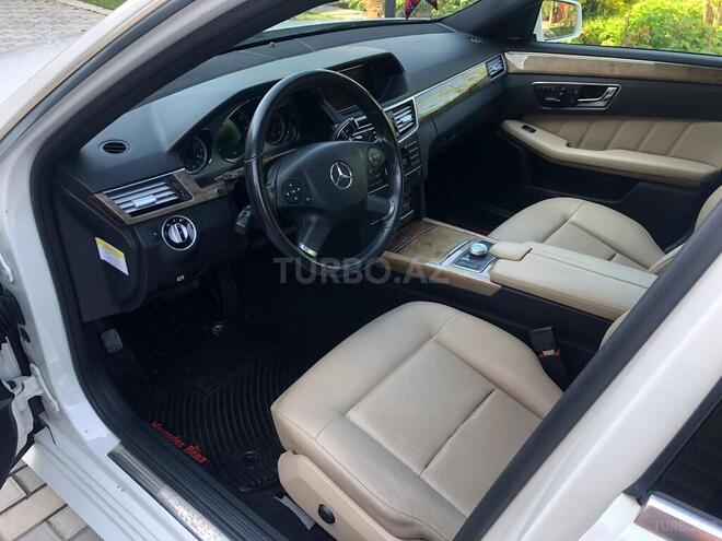 Mercedes E 300 2010, 122,000 km - 3.0 l - Bakı