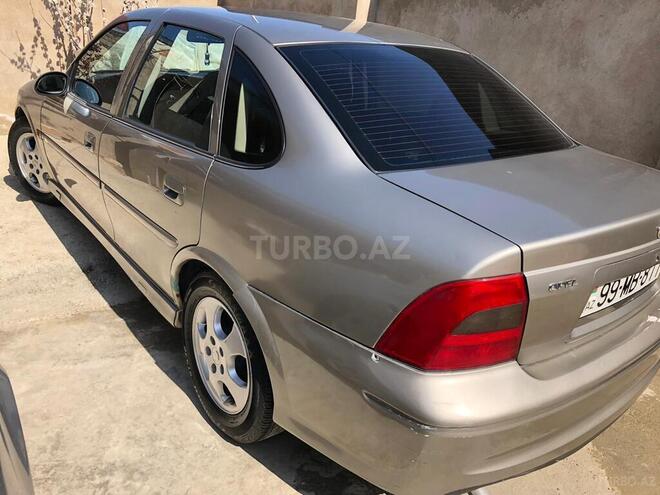Opel Vectra 1999, 264,000 km - 1.6 л - Sumqayıt
