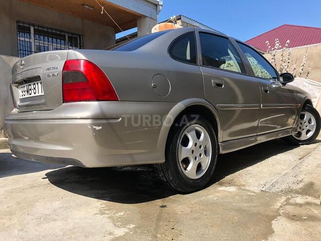 Opel Vectra 1999, 264,000 km - 1.6 л - Sumqayıt