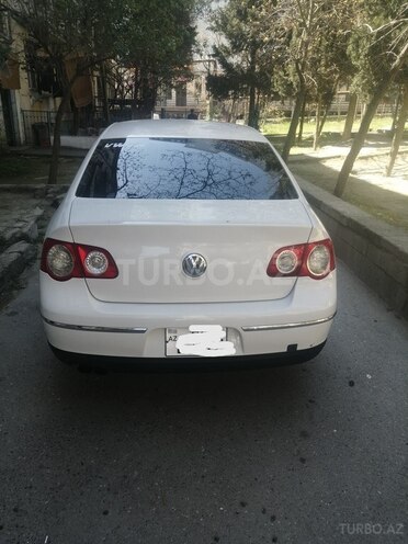 Volkswagen Passat 2005, 235,000 km - 2.0 л - Bakı