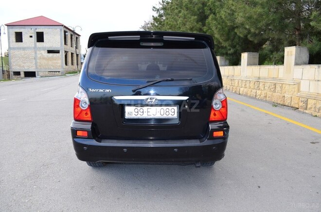 Hyundai Terracan 2003, 200,000 km - 2.9 l - Şamaxı